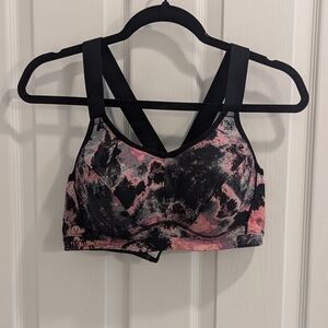 EUC LIVI Active 38C adjustable High impact sports bra